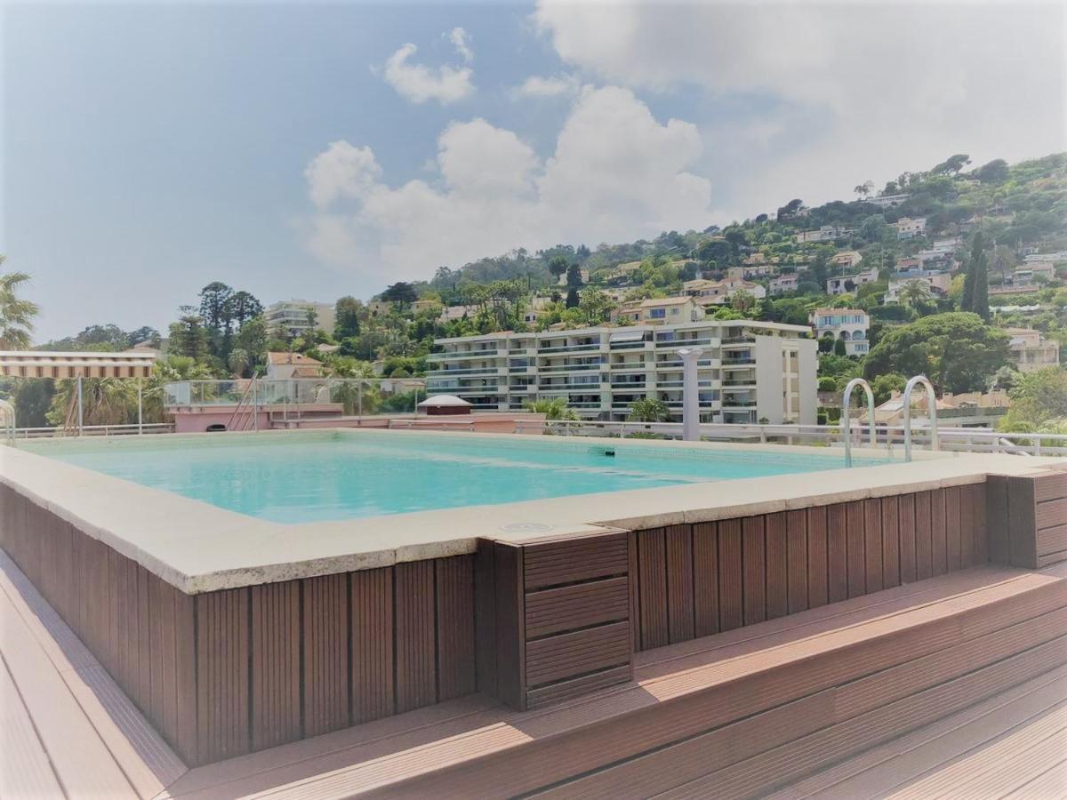 Apt Golfe Juan - 5Min Des Plages - Parking Privee - Piscine Rooftop ヴァロリス エクステリア 写真